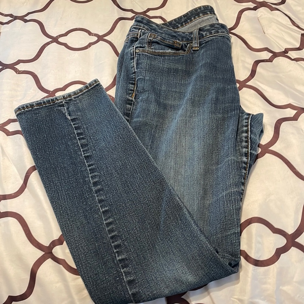 Apt. 9 jeans